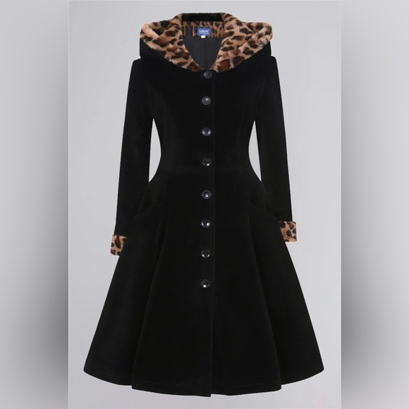 Collectif - Black velvet and leopard print faux fur coat - Picture 6 of 6